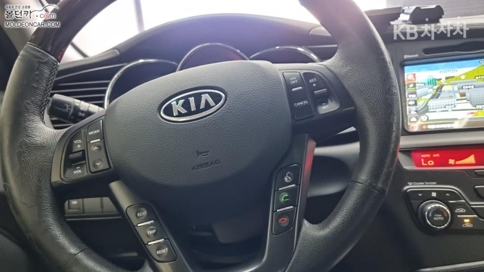Kia K5 — miniaturë 11