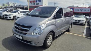 Hyundai Starex 5인승 밴 CVX 럭셔리 — foto 1