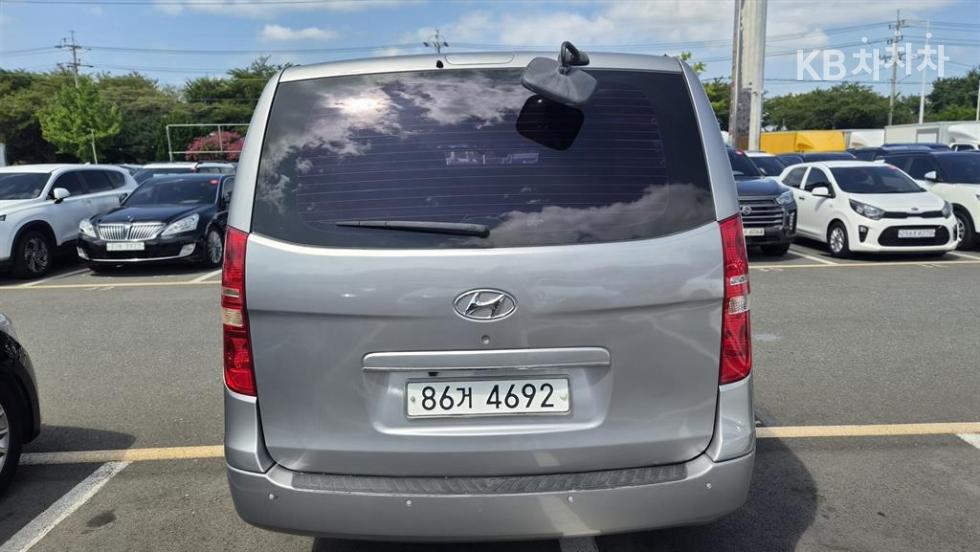 Hyundai Starex — miniaturë 2