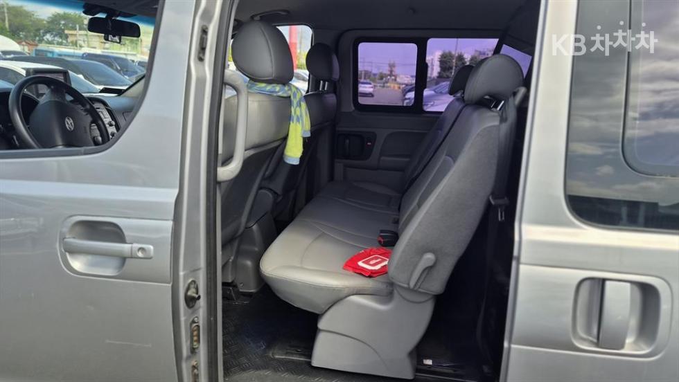 Hyundai Starex — miniaturë 5
