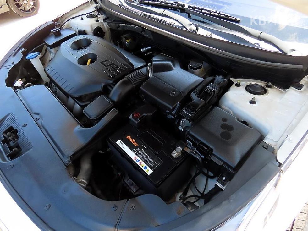 Hyundai Sonata — miniaturë 18