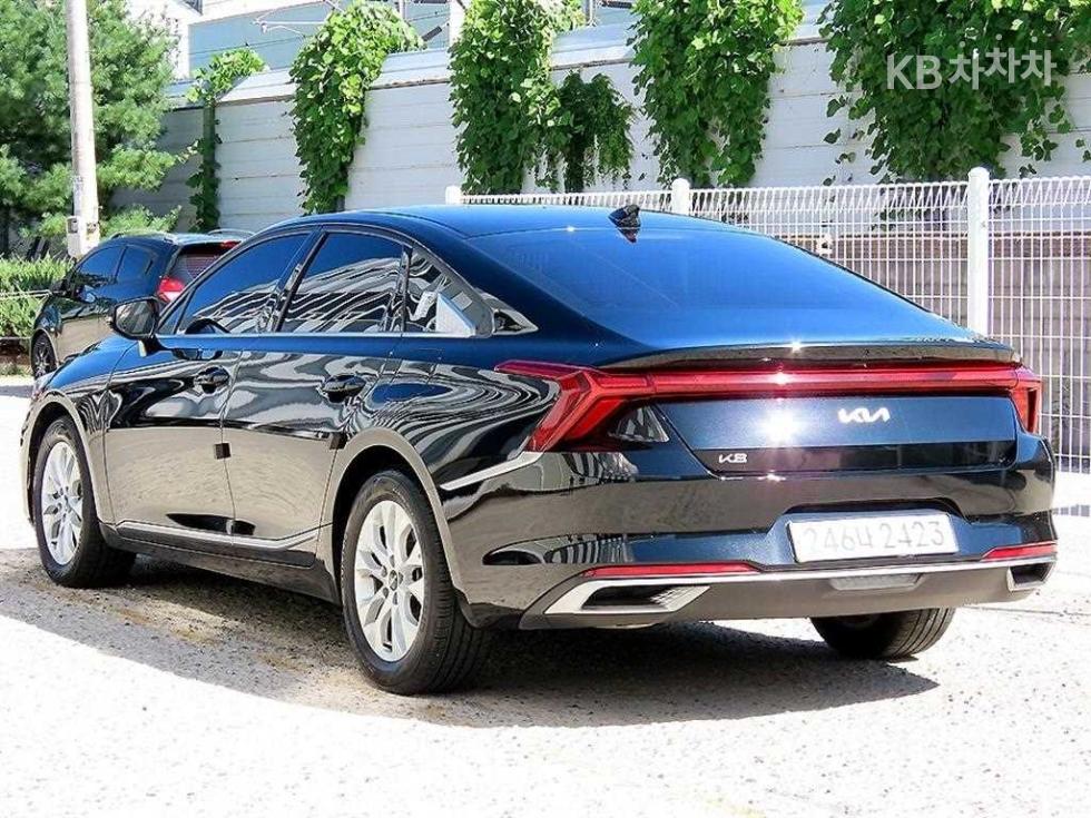 Kia K8 — miniaturë 3