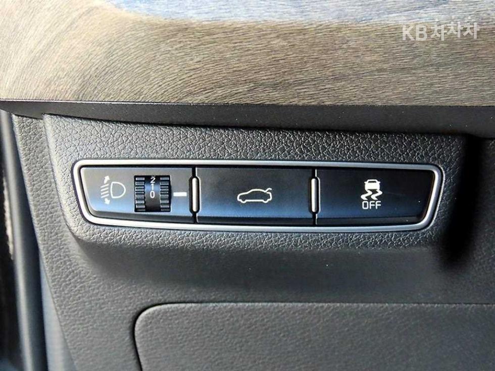 Kia K8 — miniaturë 12