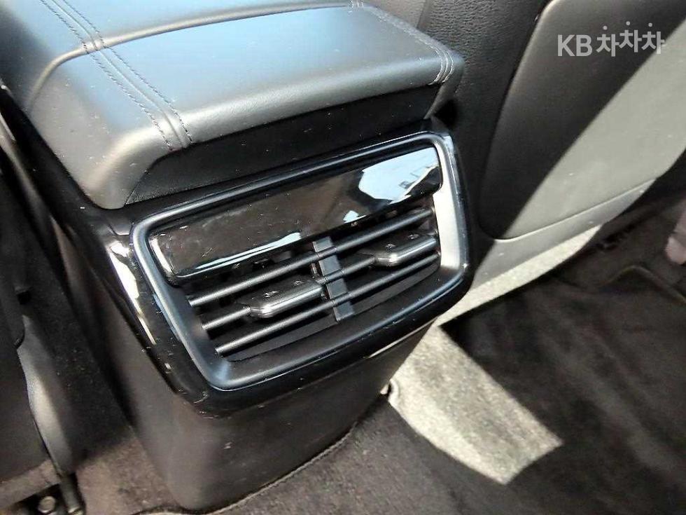 Kia K8 — miniaturë 18