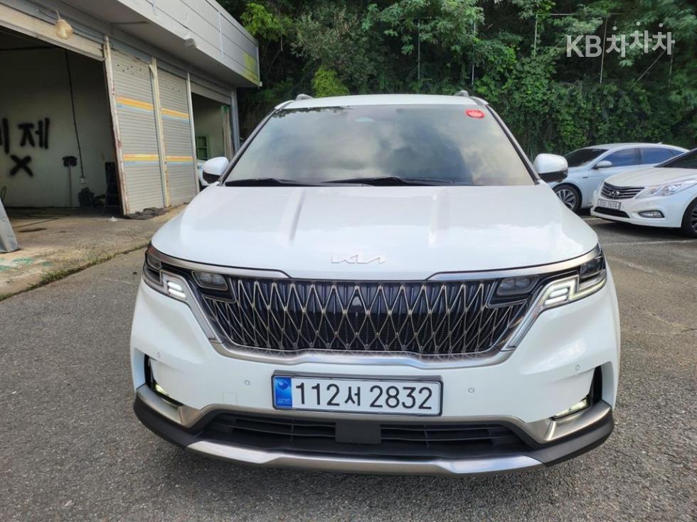 Kia Carnival — miniaturë 3