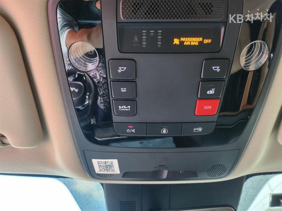 Kia Carnival — miniaturë 17