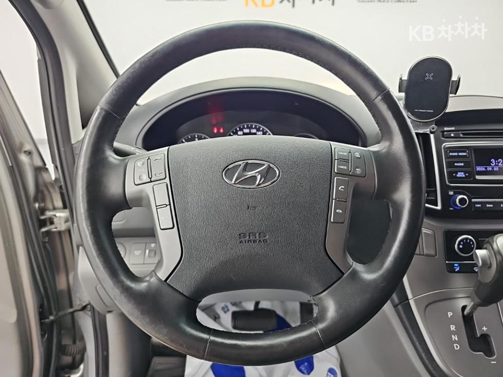 Hyundai Starex — miniaturë 9