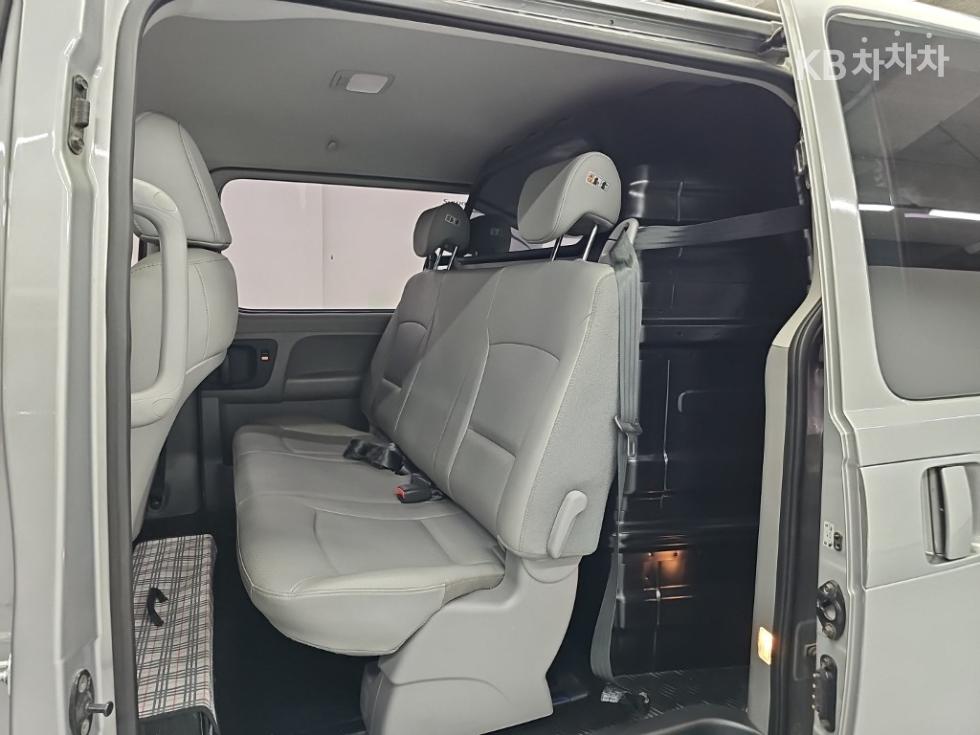 Hyundai Starex — miniaturë 12