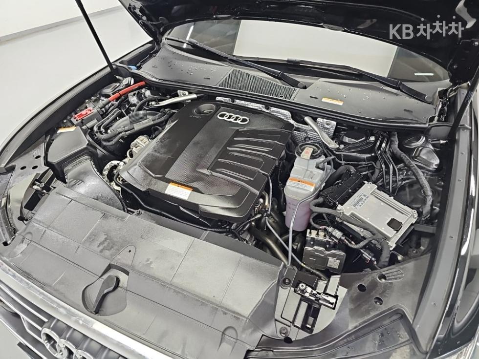 Audi A6 — miniaturë 5