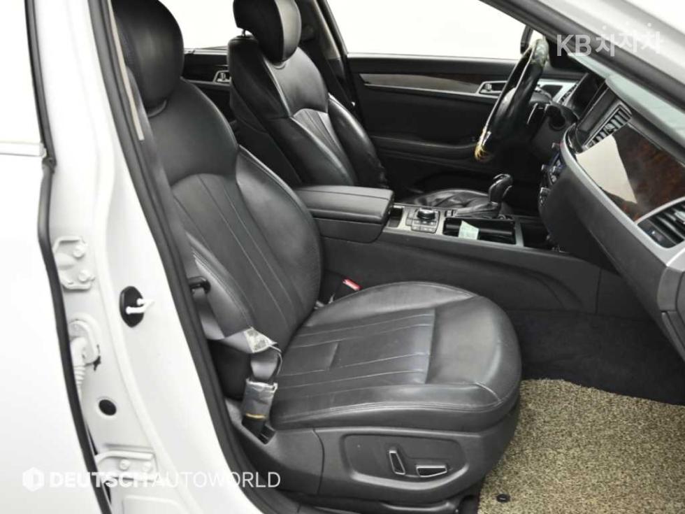 Hyundai Genesis — miniaturë 10