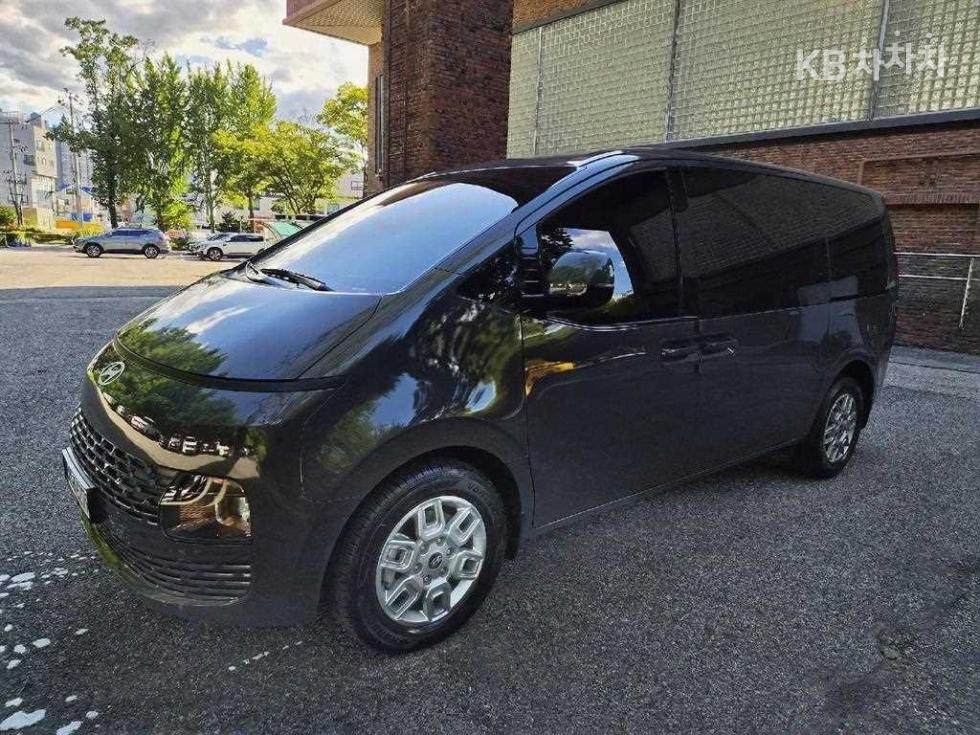 Hyundai Staria — miniaturë 2
