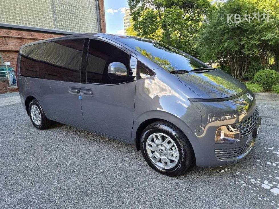 Hyundai Staria — miniaturë 6
