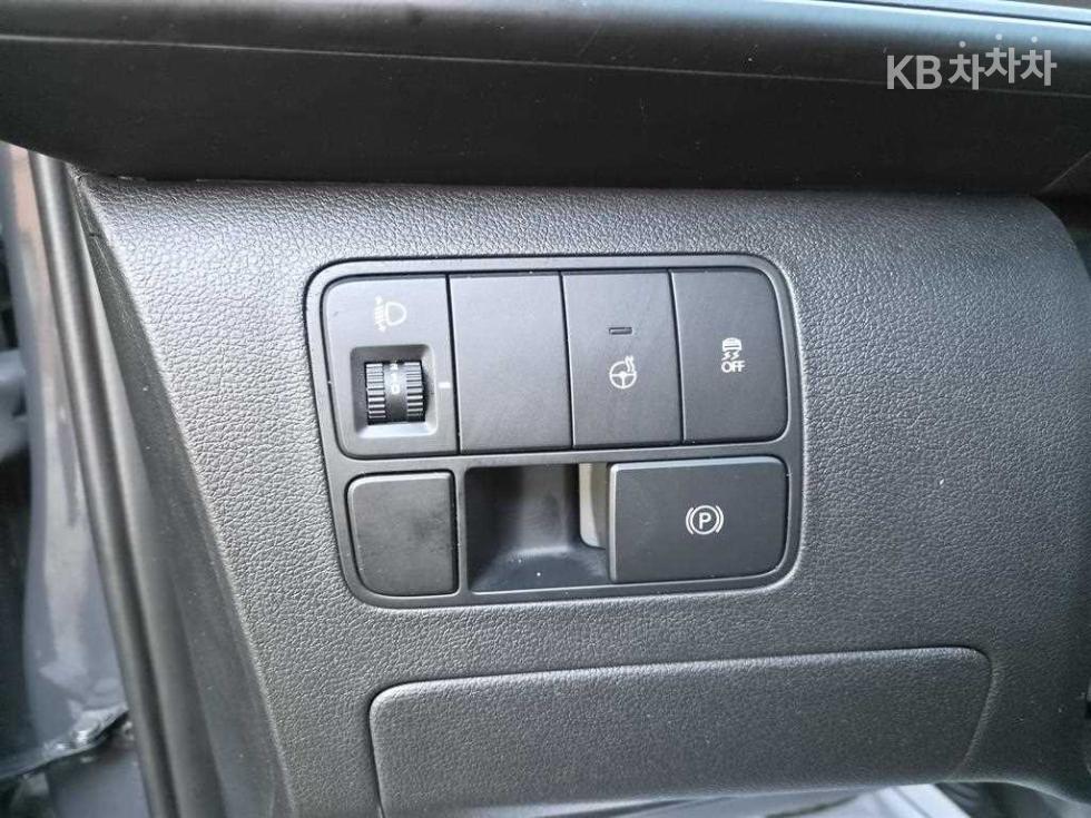 Hyundai Staria — miniaturë 14