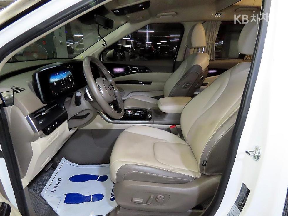 Kia Carnival — miniaturë 6