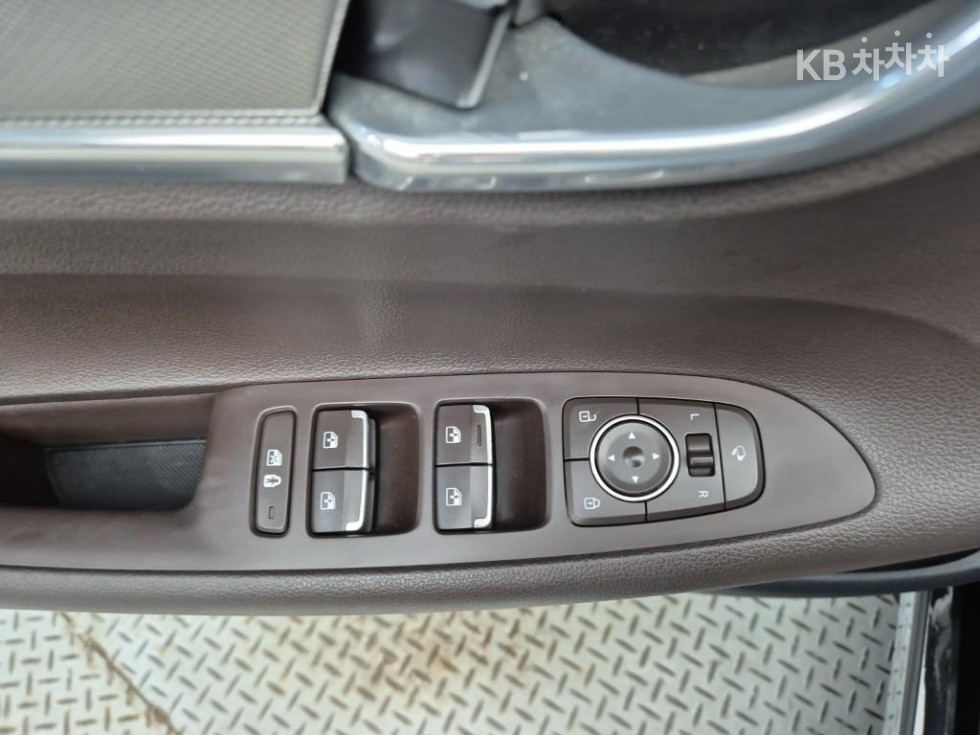 Hyundai Grandeur — miniaturë 16