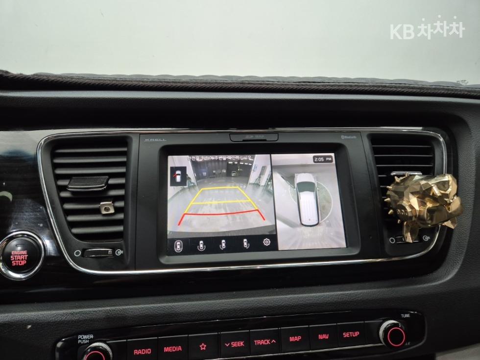 Kia Carnival — miniaturë 14