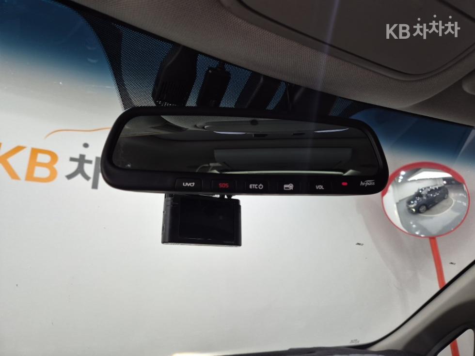 Kia Carnival — miniaturë 16