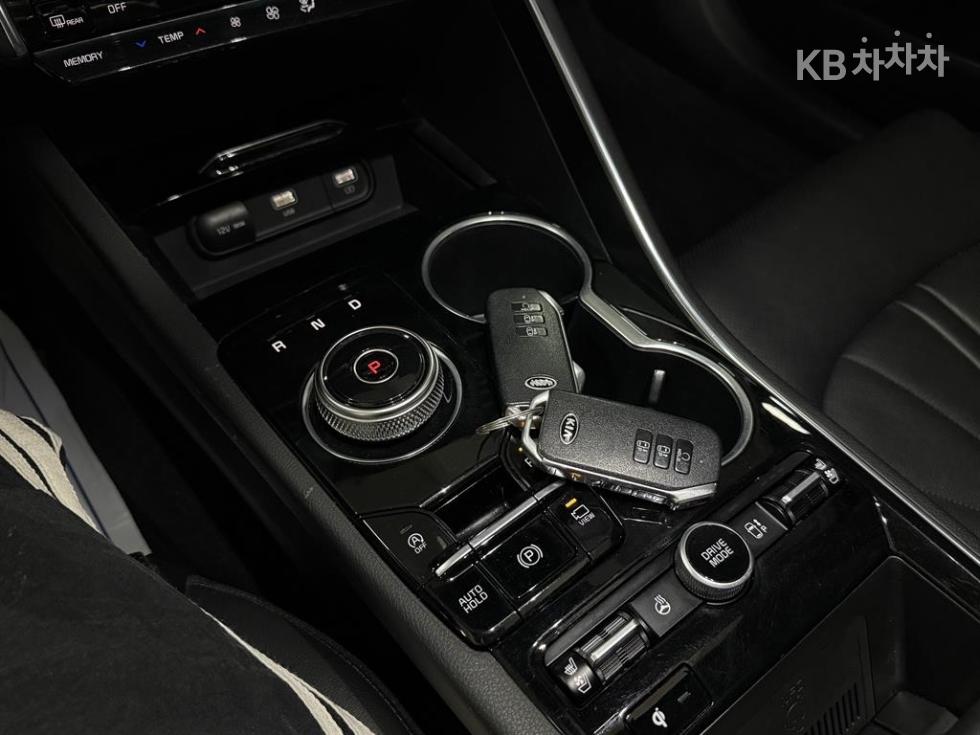 Kia K5 — miniaturë 16
