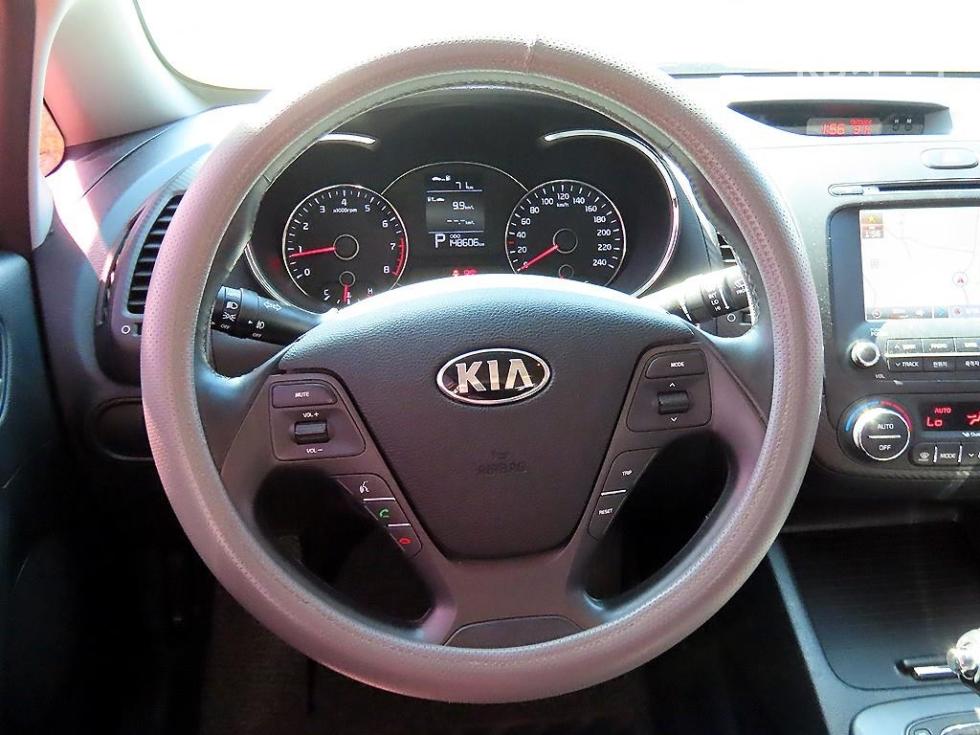 Kia K3 — miniaturë 7