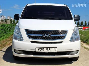 Hyundai Starex 3인승 밴 CVX 럭셔리 — foto 1