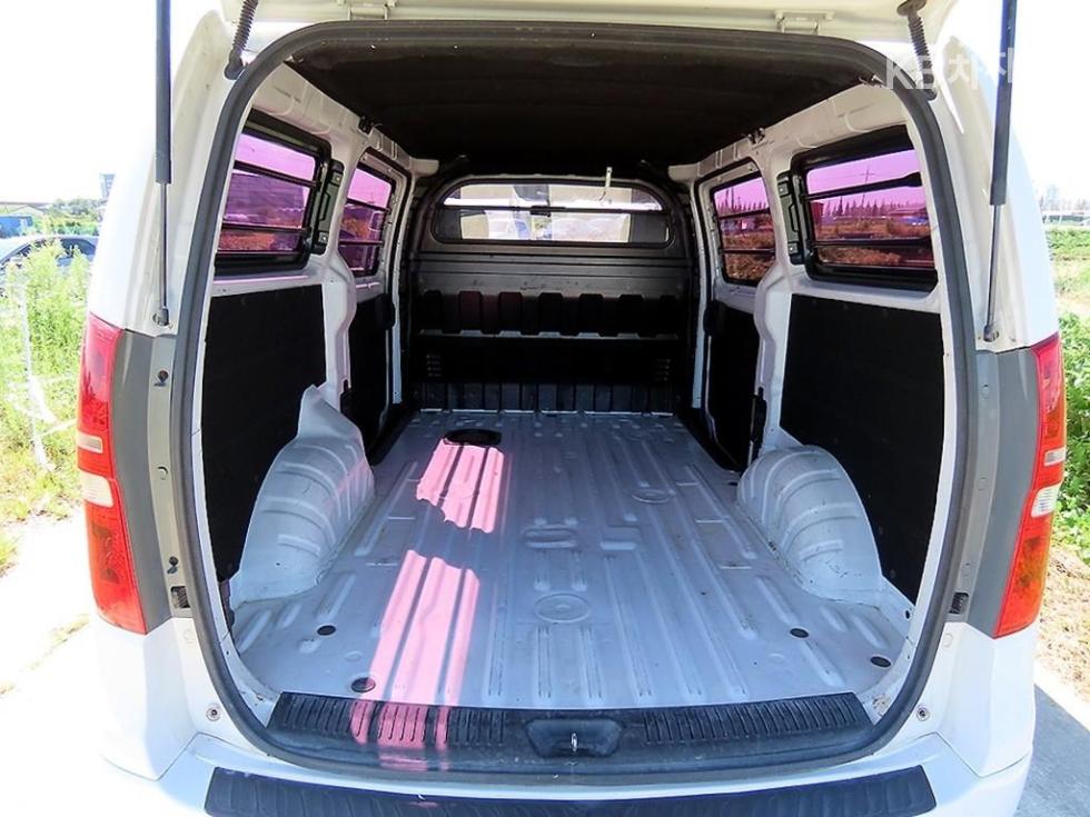 Hyundai Starex — miniaturë 4