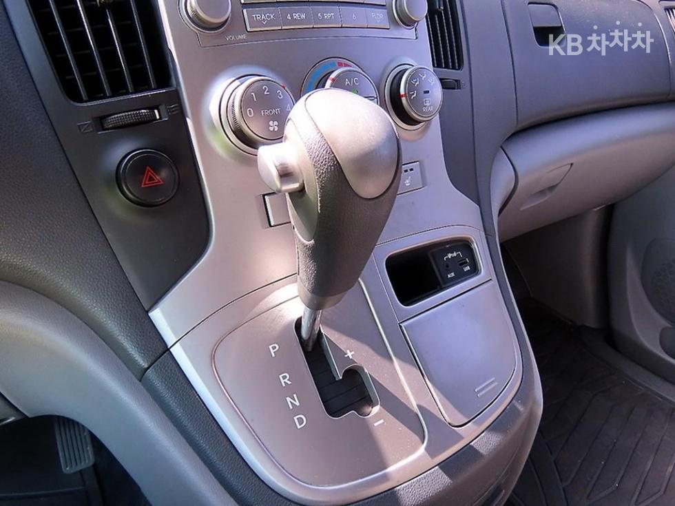 Hyundai Starex — miniaturë 11