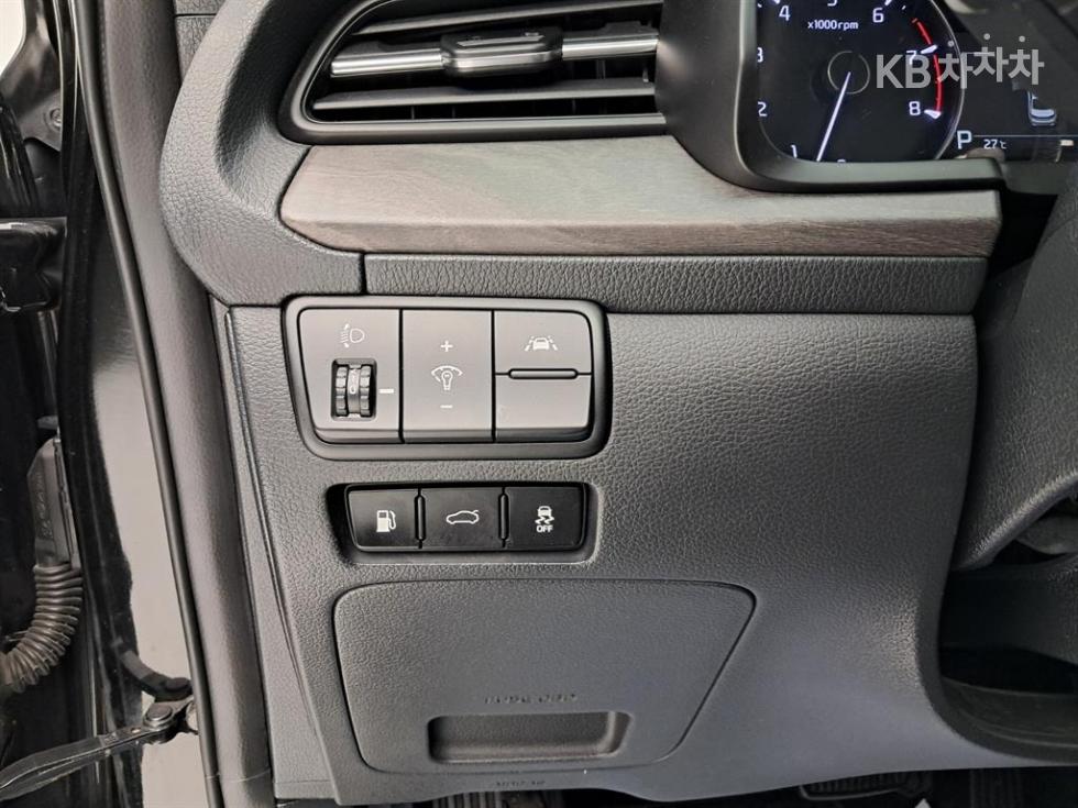 Kia K7 — miniaturë 13