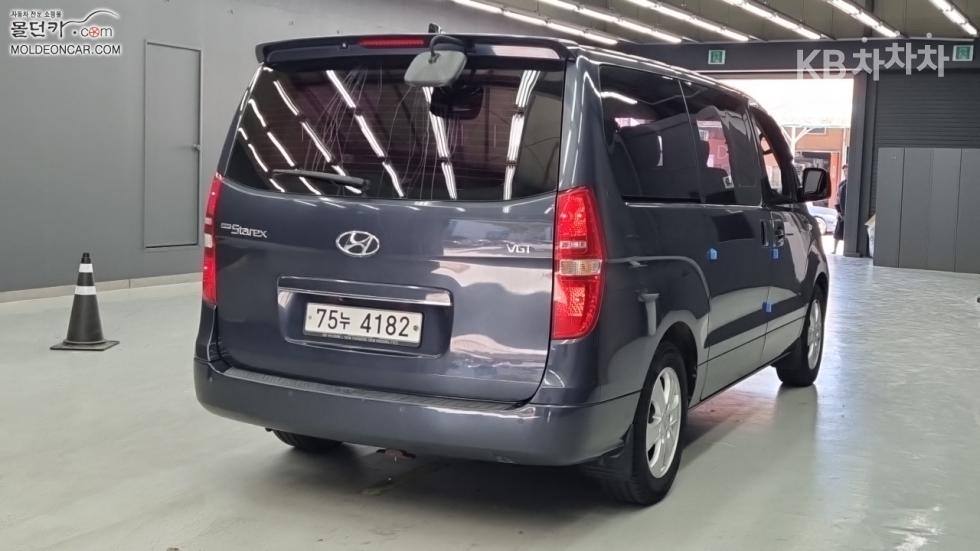 Hyundai Starex — miniaturë 2