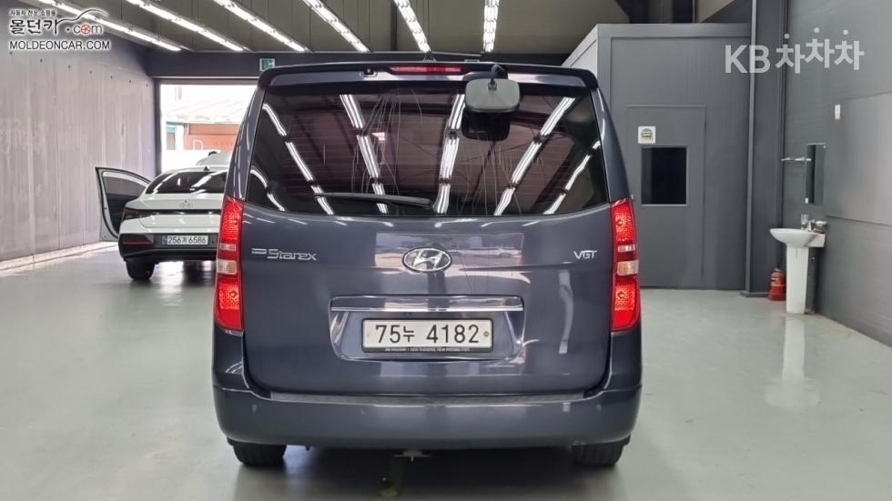 Hyundai Starex — miniaturë 4