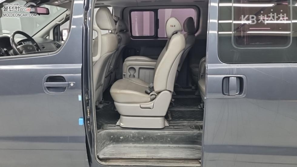 Hyundai Starex — miniaturë 10