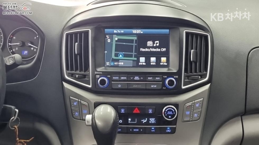 Hyundai Starex — miniaturë 12