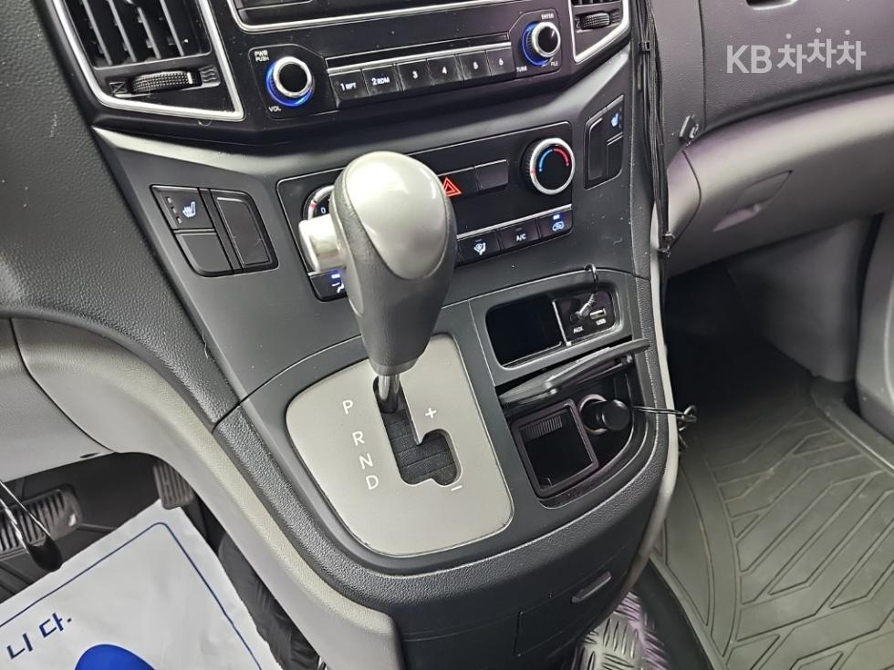 Hyundai Starex — miniaturë 8