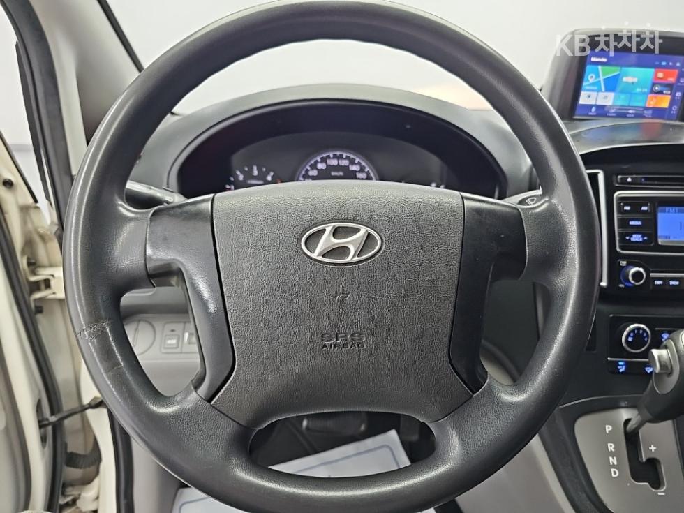 Hyundai Starex — miniaturë 9