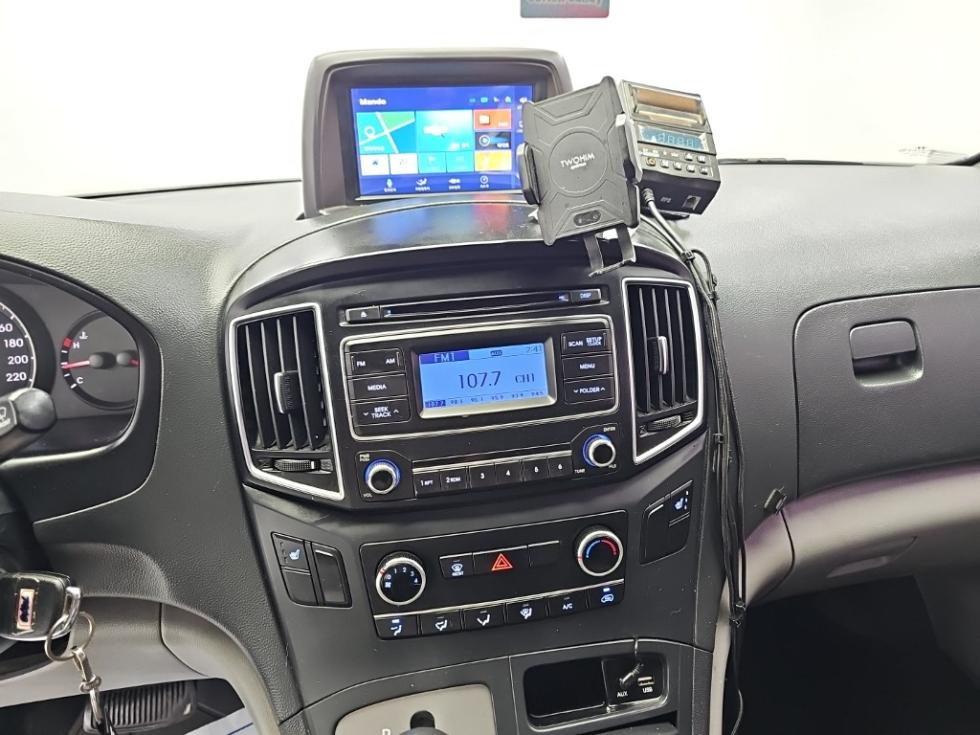 Hyundai Starex — miniaturë 10