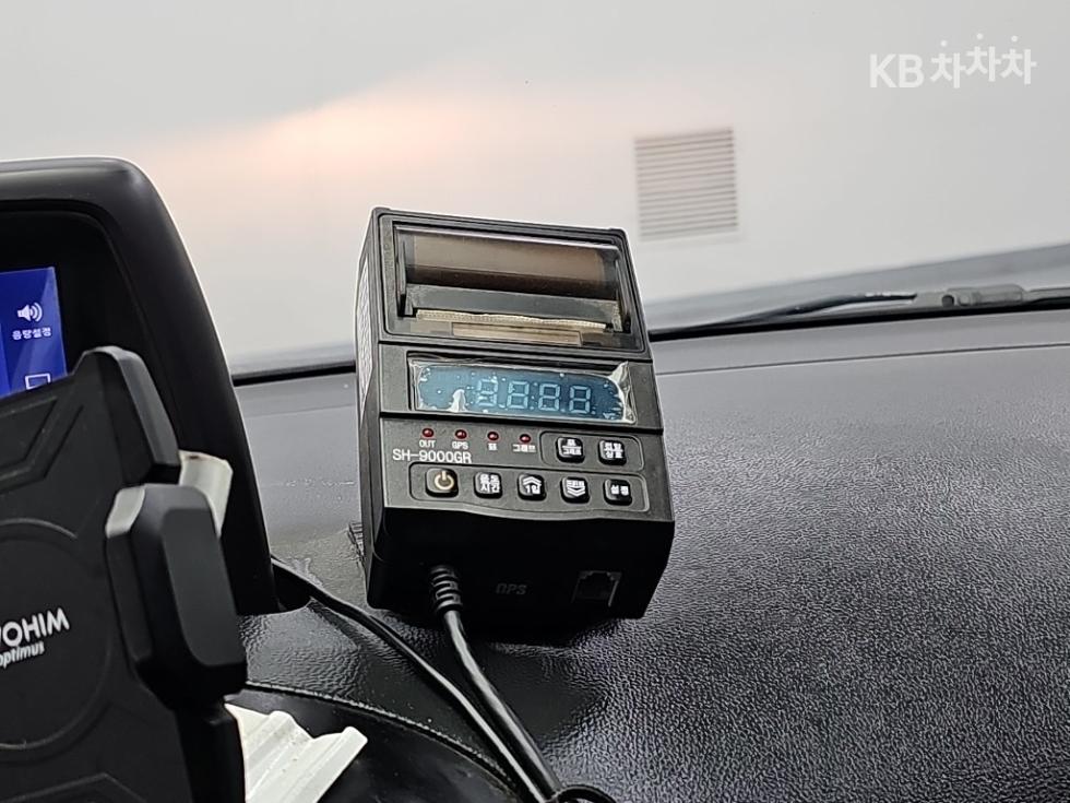 Hyundai Starex — miniaturë 14