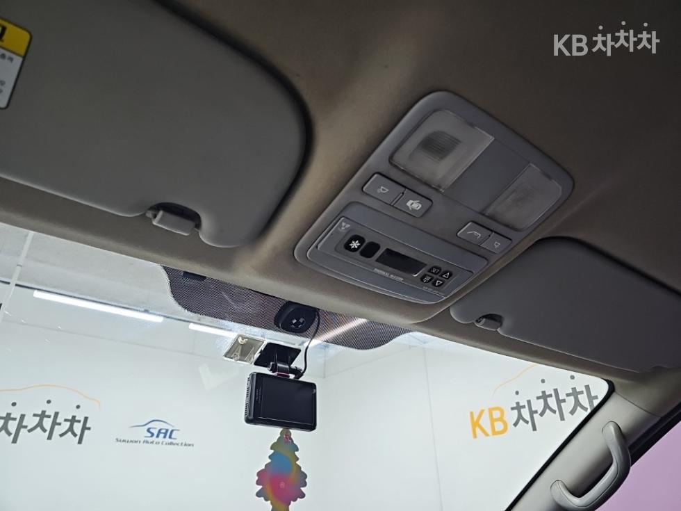 Hyundai Starex — miniaturë 15