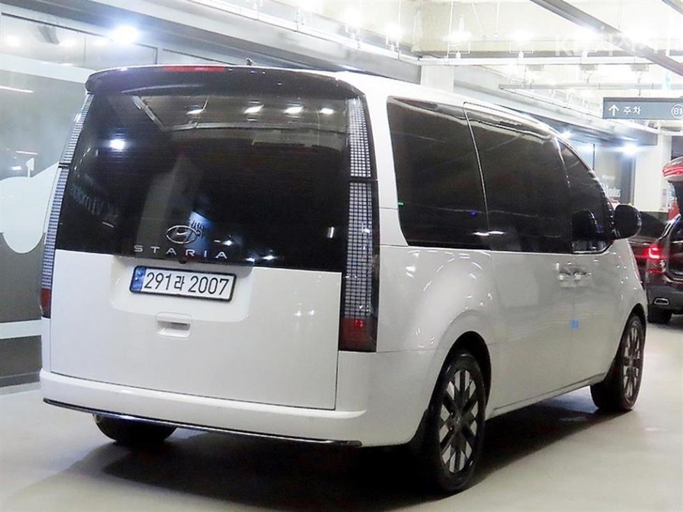 Hyundai Staria — miniaturë 4