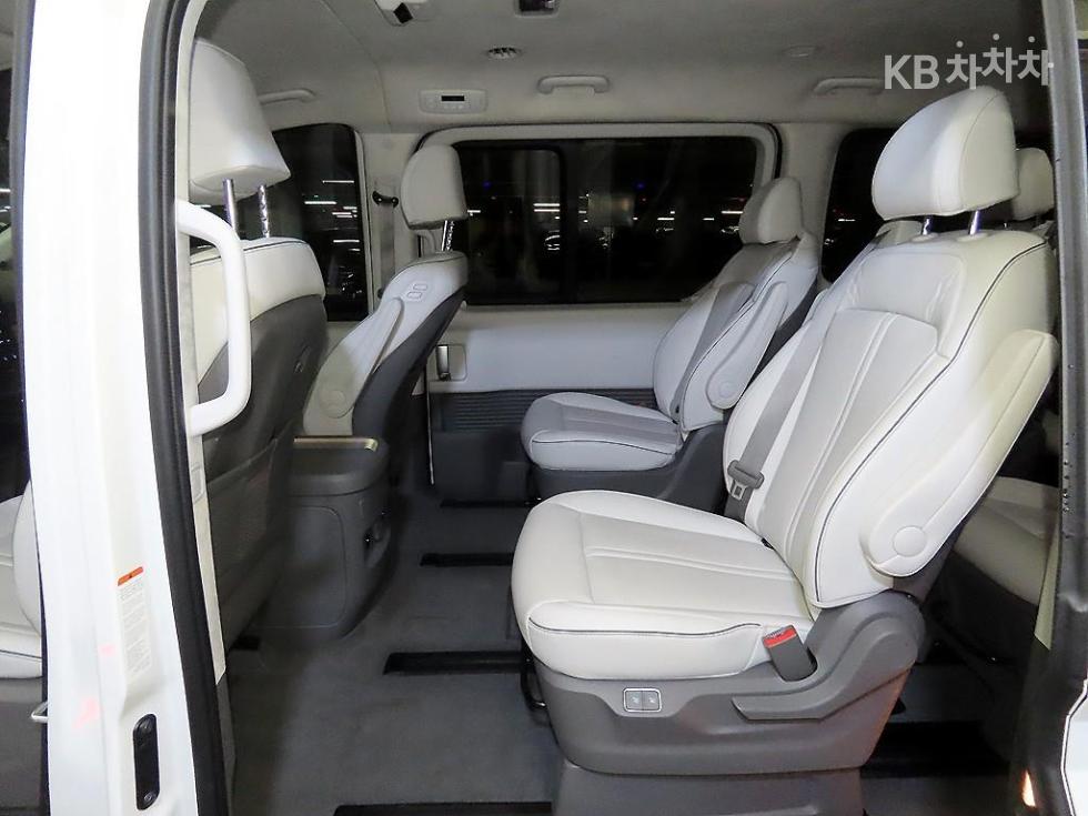 Hyundai Staria — miniaturë 7