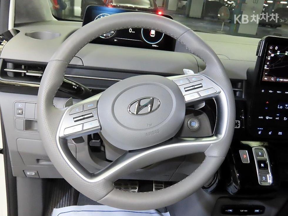 Hyundai Staria — miniaturë 8