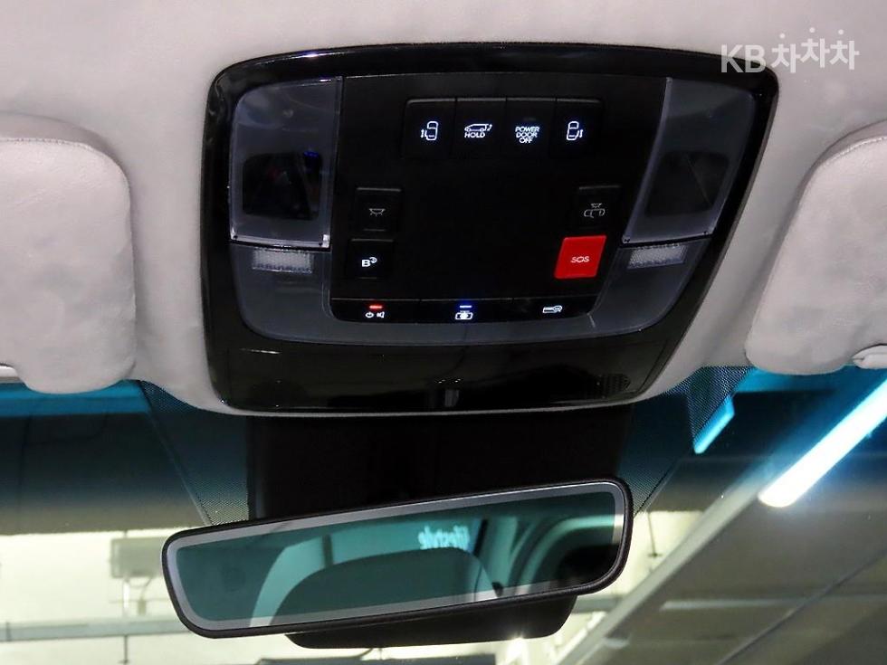 Hyundai Staria — miniaturë 14