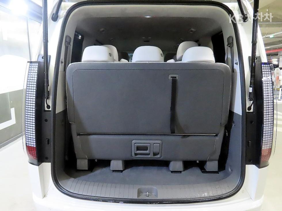 Hyundai Staria — miniaturë 16