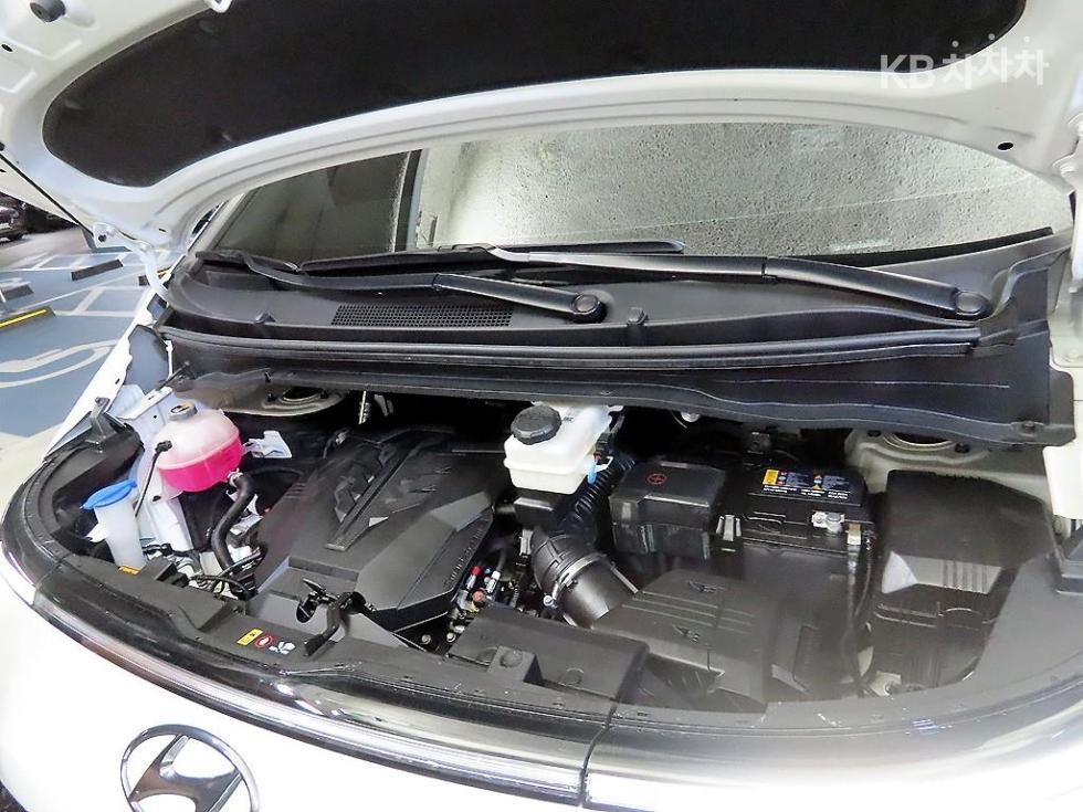 Hyundai Staria — miniaturë 19