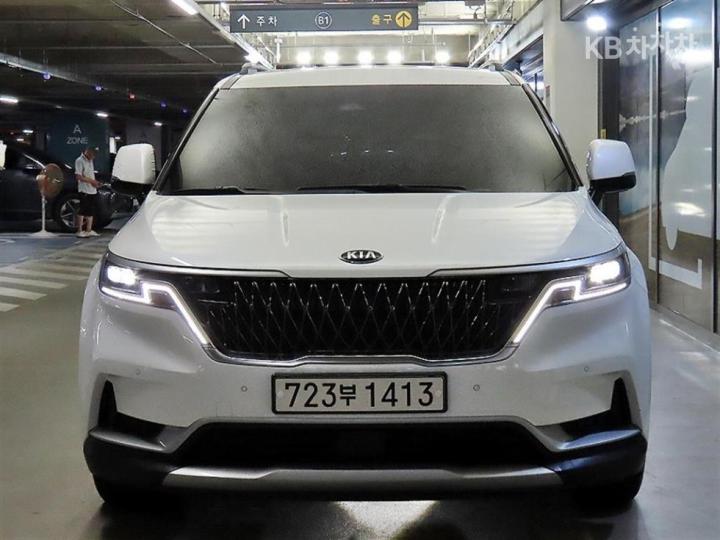 Kia Carnival — miniaturë 2