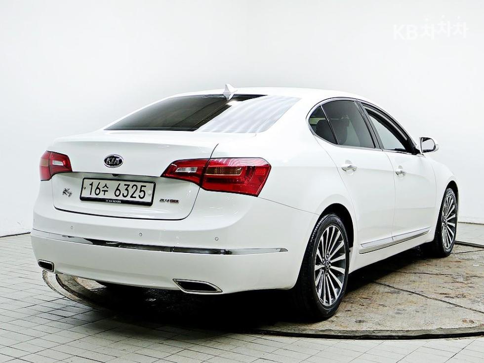 Kia K7 — miniaturë 4