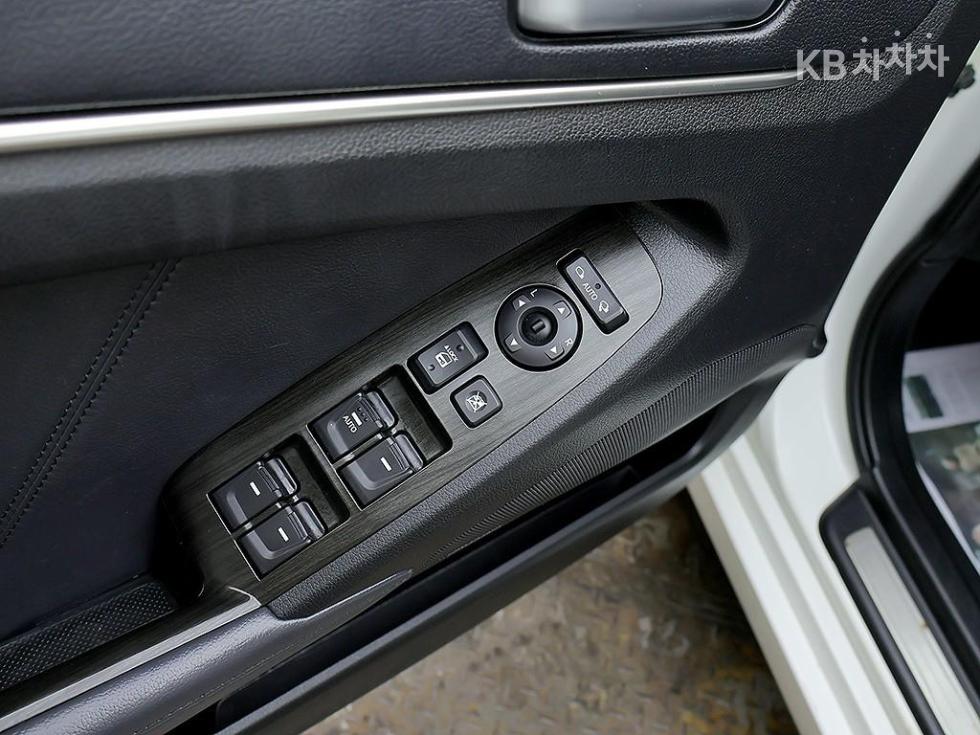 Kia K7 — miniaturë 14