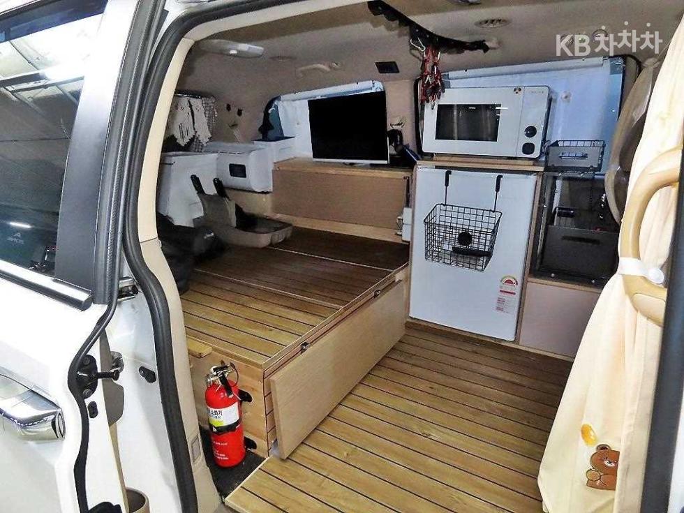 Kia Carnival — miniaturë 7