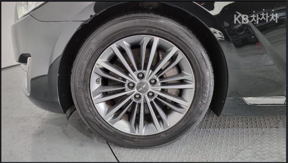 Genesis G90 — miniaturë 5