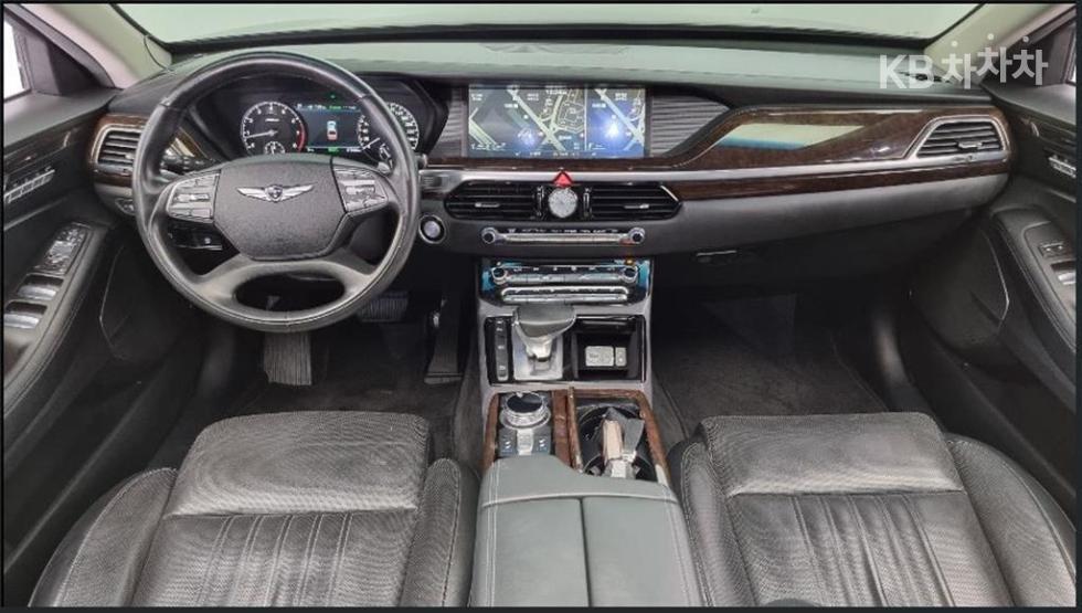 Genesis G90 — miniaturë 7