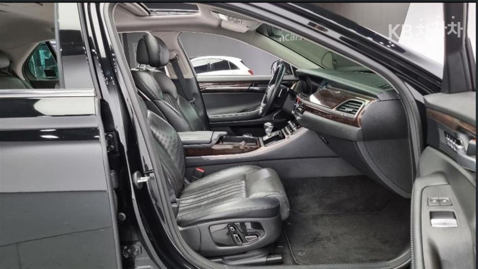 Genesis G90 — miniaturë 10