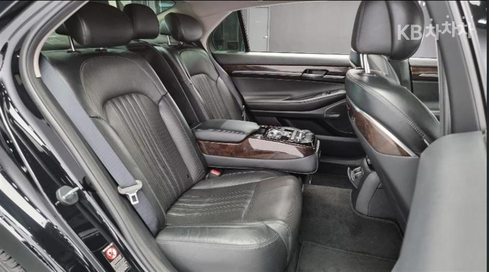 Genesis G90 — miniaturë 12